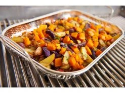 Broil King Grillkorb mikroperforiert, 43.8 x 27.8 x 10.5 cm 7 Broil King Grillkorb mikroperforiert, 43.8 x 27.8 x 10.5 cm -Brack Grill Geschaft 219562819 xxl