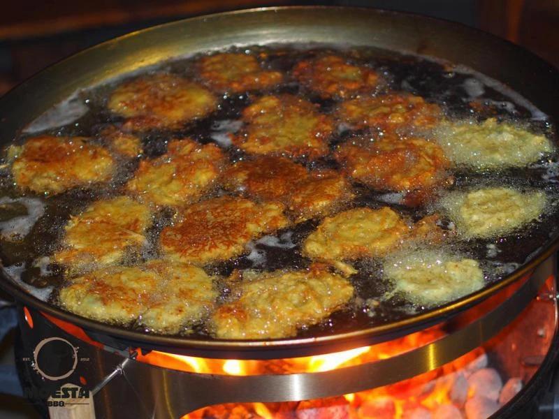 Moesta BBQ Grillaufsatz zu Moesta Pizza Set Ø 57 cm 4 Moesta BBQ Grillaufsatz zu Moesta Pizza Set Ø 57 cm – Bild 4